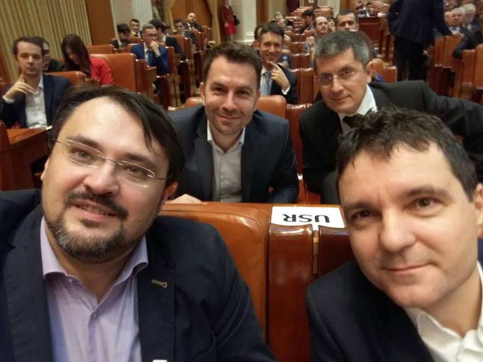 Vlad Voiculescu și Cristian Ghinea, trimiși de USR la negocierile cu Nicușor Dan. Ghinea a fost unul dintre cei mai vehemenți critici al lui Dan