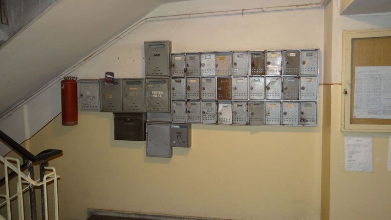 A văzut un semn ciudat scris pe cutia sa poştală. Când a afla ce însemna, a fost prea târziu