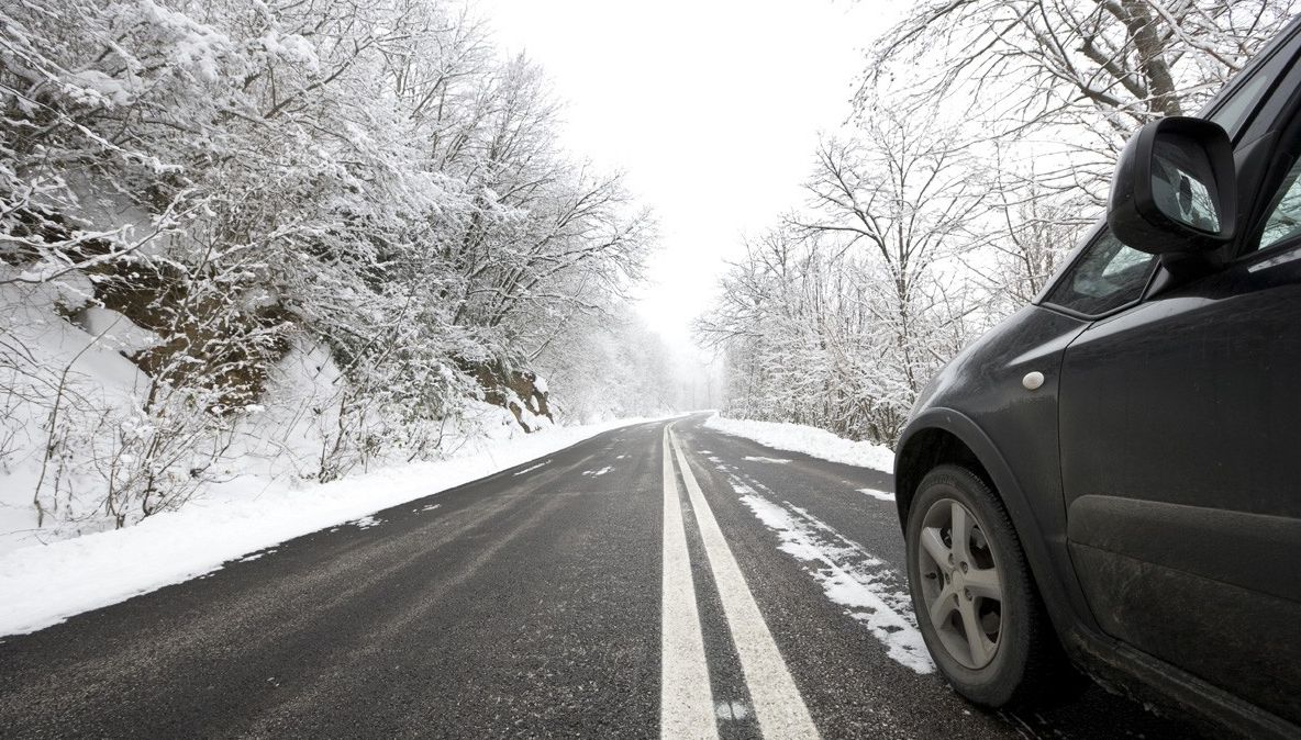 Atenție, șoferi! Circulația pe DN 2, blocată pe ambele sensuri