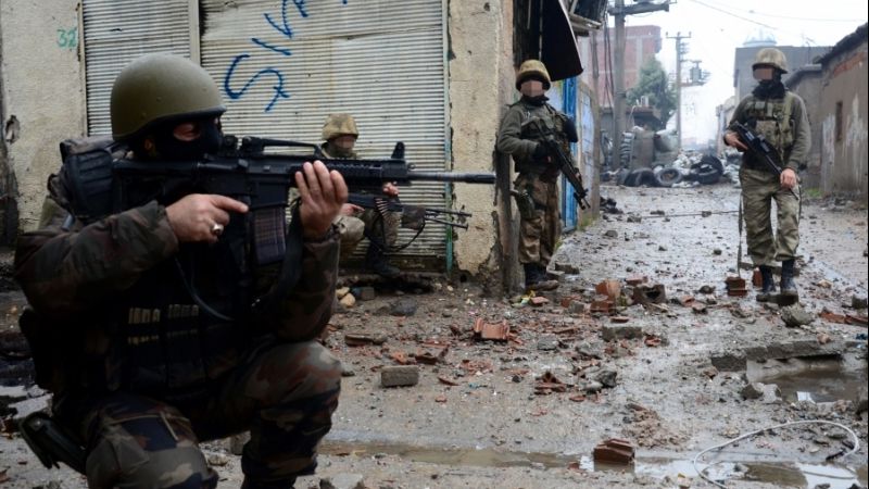 Turcia, în stare de alertă! Sediul partidului prokurd la Kayseri, devastat după atentat