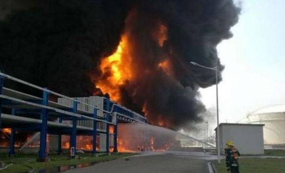 Atac cu bombă lângă o staţie de autobuz. Cel puţin 10 victime