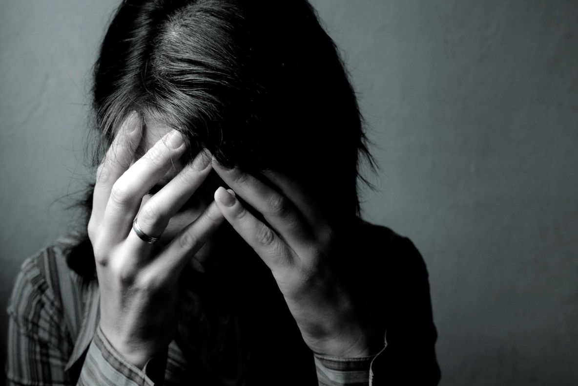 A aflat că soțul ei e chiar fratele ei. Un detaliu, însă, e și mai șocant. Bărbatul i-a spus că...