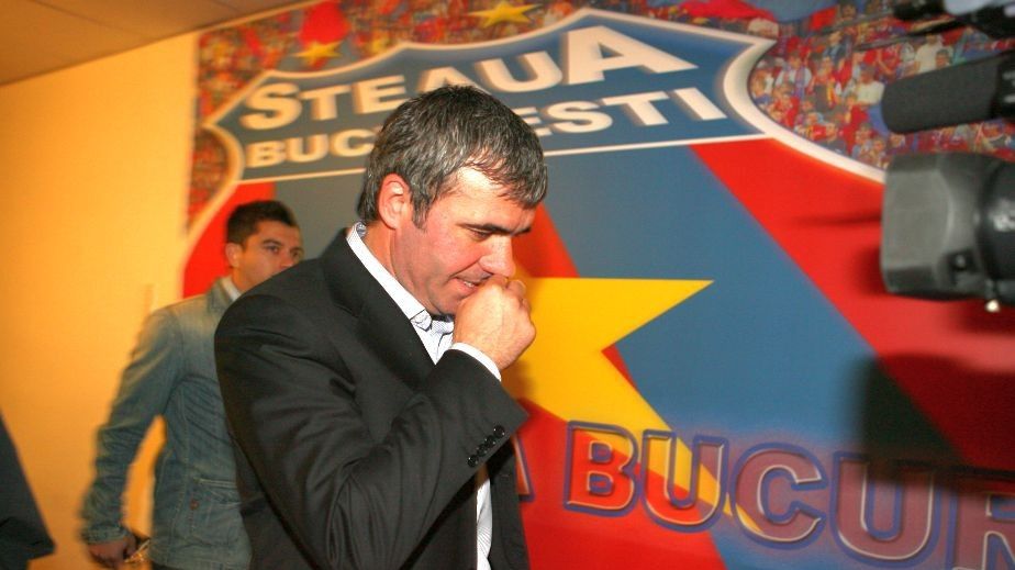 Lovitură de teatru în Liga 1. Fuziune CSA Steaua - Viitorul? "Hagi se bagă sigur"