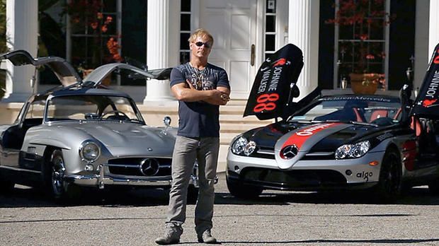 Fiul unei mari actriţe a murit la o săptămână după mama sa într-un accident cumplit de motocicletă