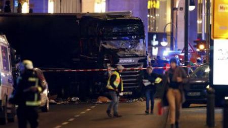 Pasagerul camionului care a intrat în mulțime la Berlin era polonez