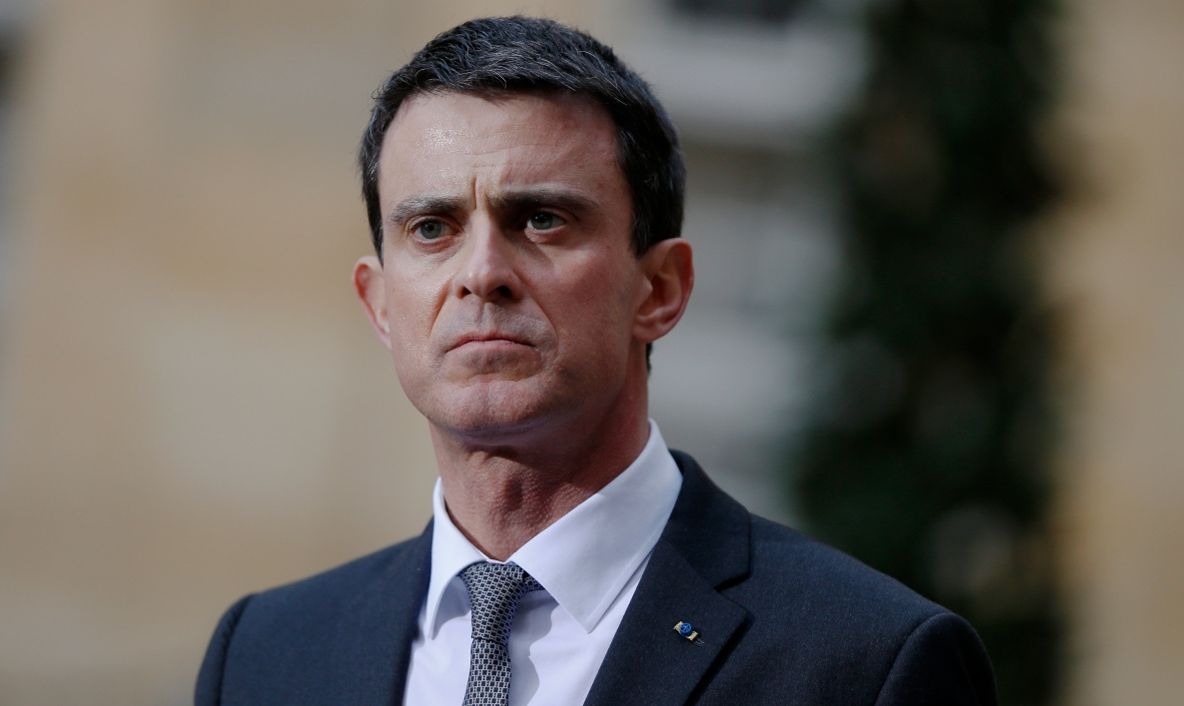 Premierul Franţei, Manuel Valls, demisionează din funcţie. Va candida la prezidenţiale, în 2017