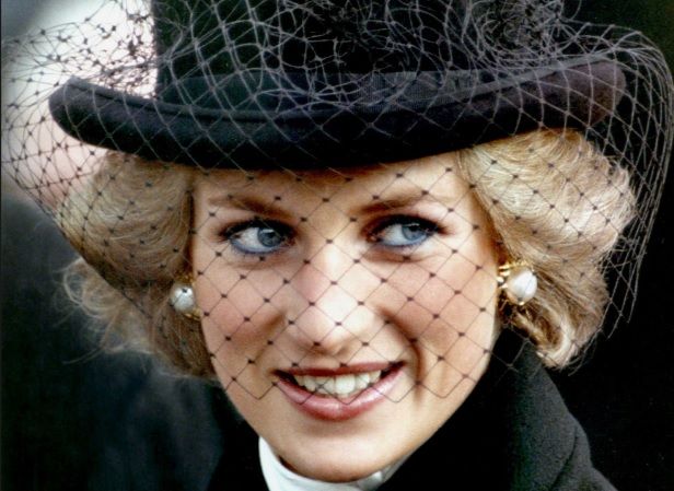 Trucurile de frumuseţe ale prinţesei Diana