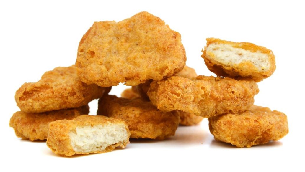 A comandat pui la un fast-food celebru, dar a primit ceva terifiant. Ce a găsit în carne