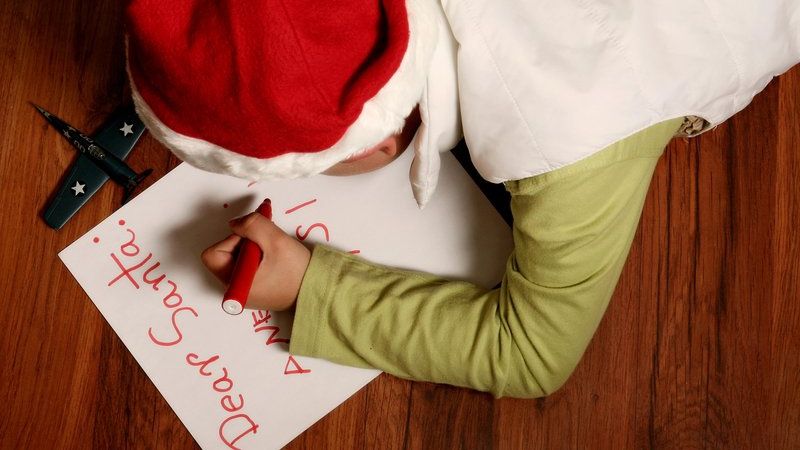 I-a scris lui Moș Crăciun când era copil. După 70 de ani, a avut parte de o mare surpriză