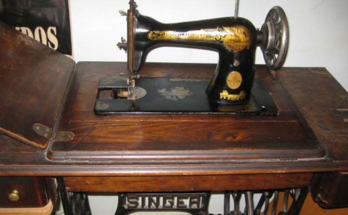 Aveţi o maşină de cusut Singer? Mare atenţie aceste oferte care vă promit sume importante de bani