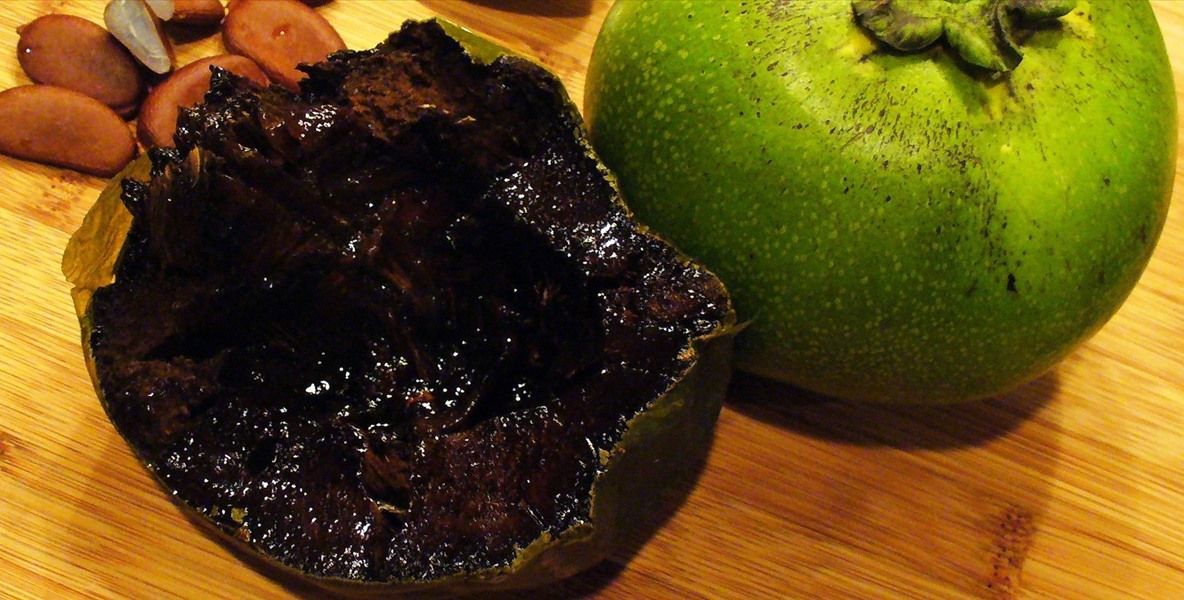 Misteriosul fruct cu gust de budincă de ciocolată. Ce este, de fapt. Ai mânca aşa ceva?