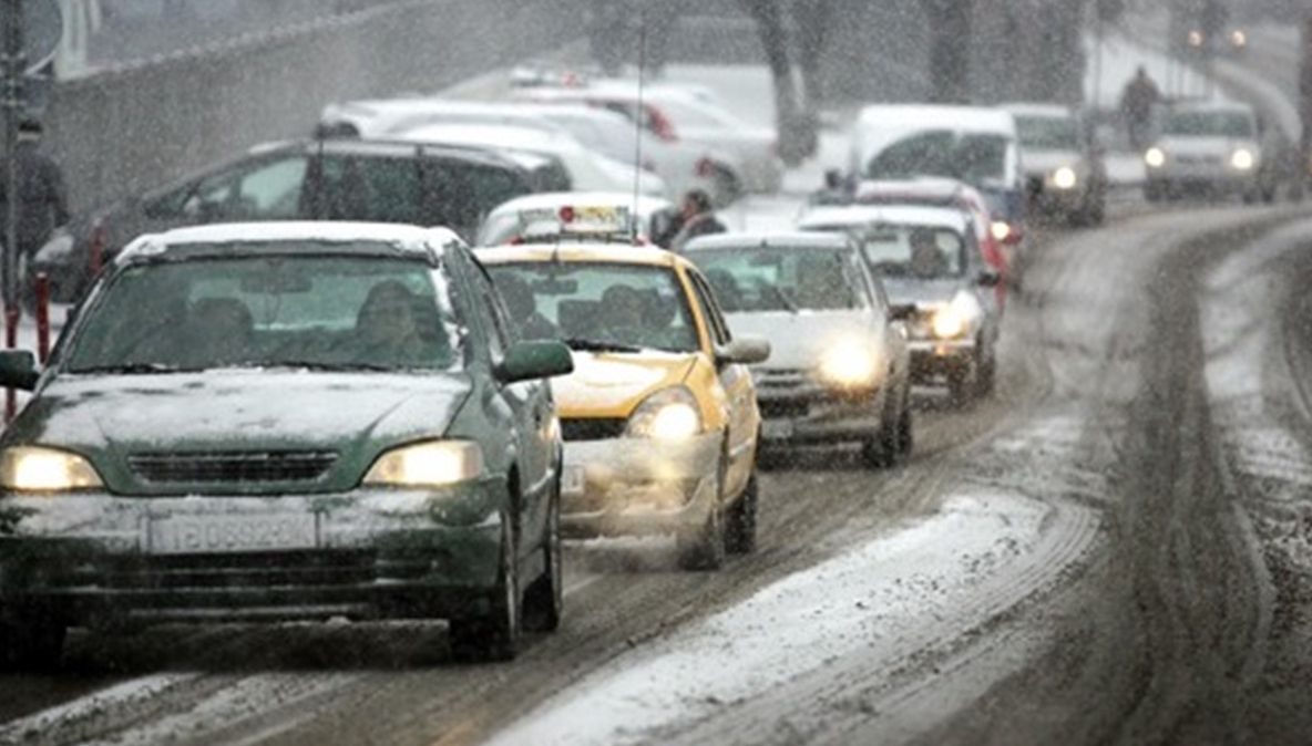 Trafic îngreunat din cauza vremii. Trenurile au restricții de viteză