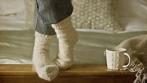 De ce nu este bine să porți șosete groase iarna