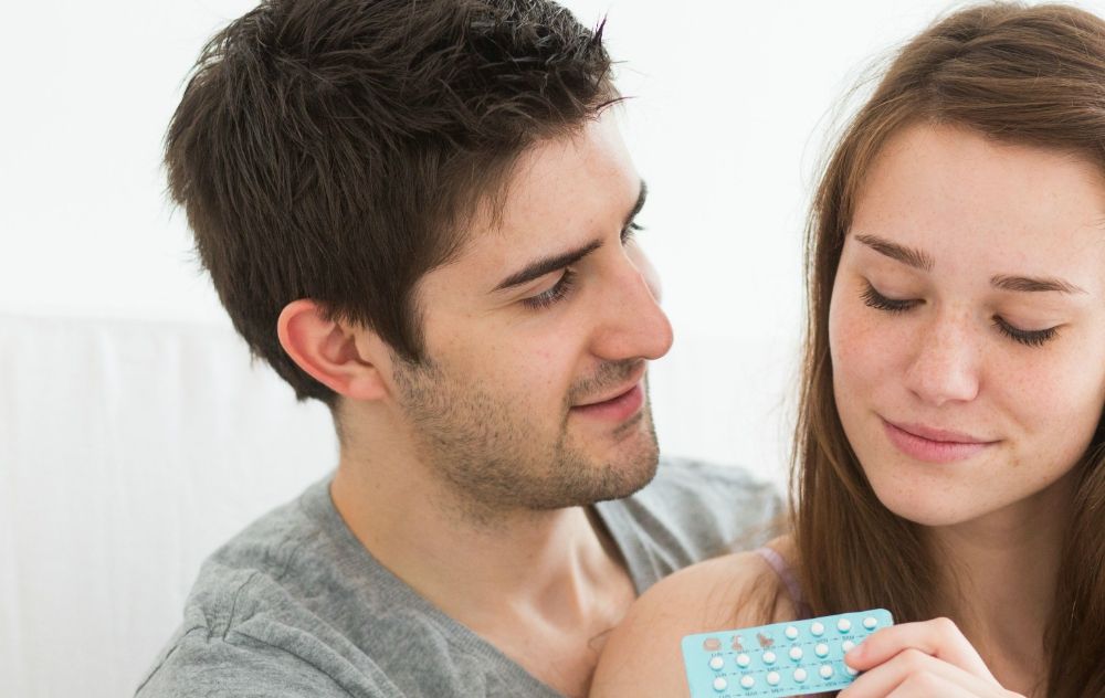 Un bărbat a luat anticoncepţionale pentru femei, o lună de zile. Ce i s-a întâmplat apoi e GROAZNIC