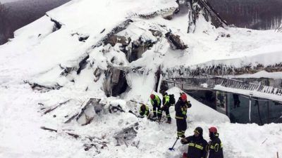Avalanşă Italia. A fost identificat și al treilea cetățean român minor. Se află la spital