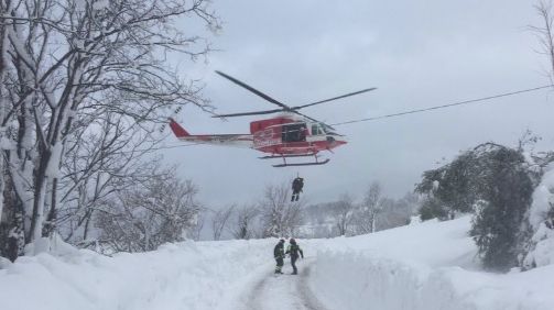 AVALANŞĂ ITALIA. Bilanţul operaţiunilor de salvare a fost revizuit