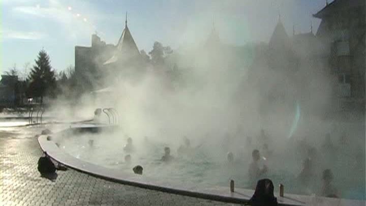 Baie în aer liber pe ger 