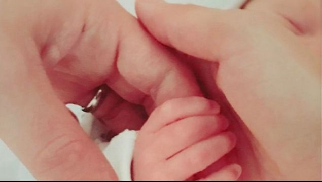 Bebeluşul lor a murit la câteva ore după botez. Motivul este şocant