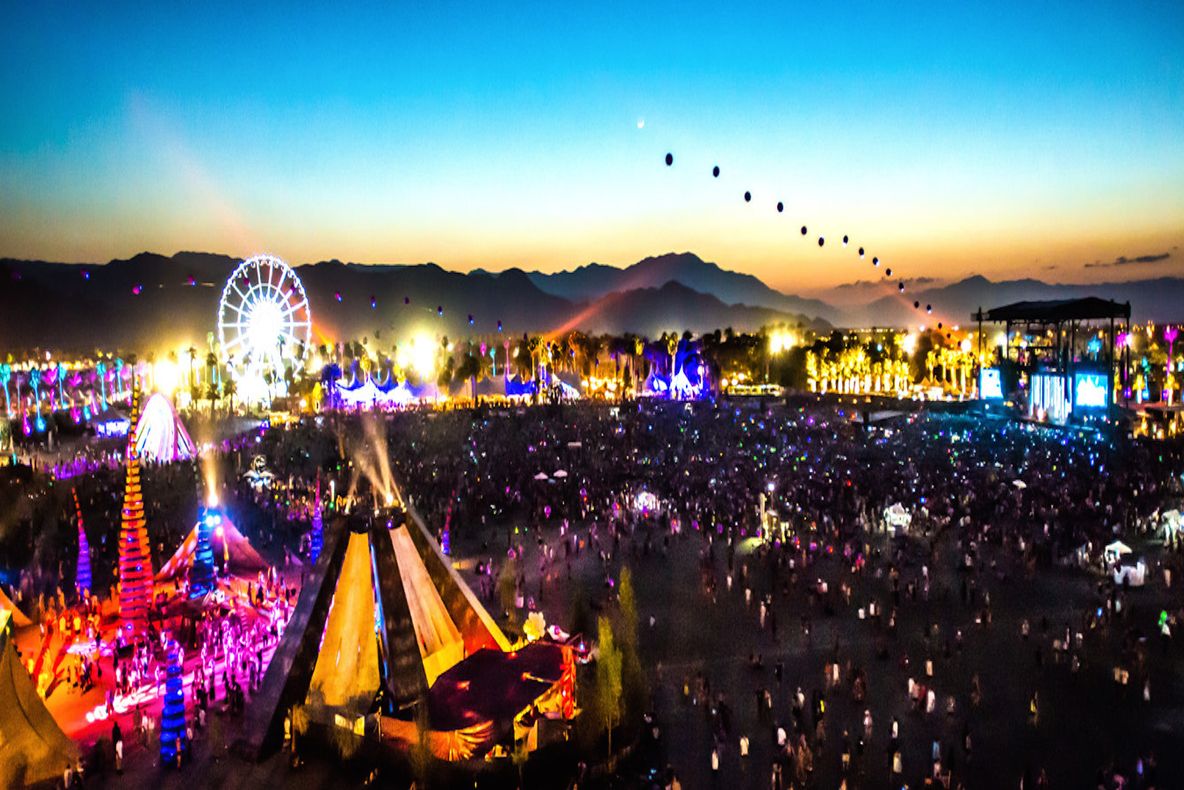 Vrei bilet gratis la acest festival? "Trebuie să n-ai pielea uscată". Anunțul care sperie internetul