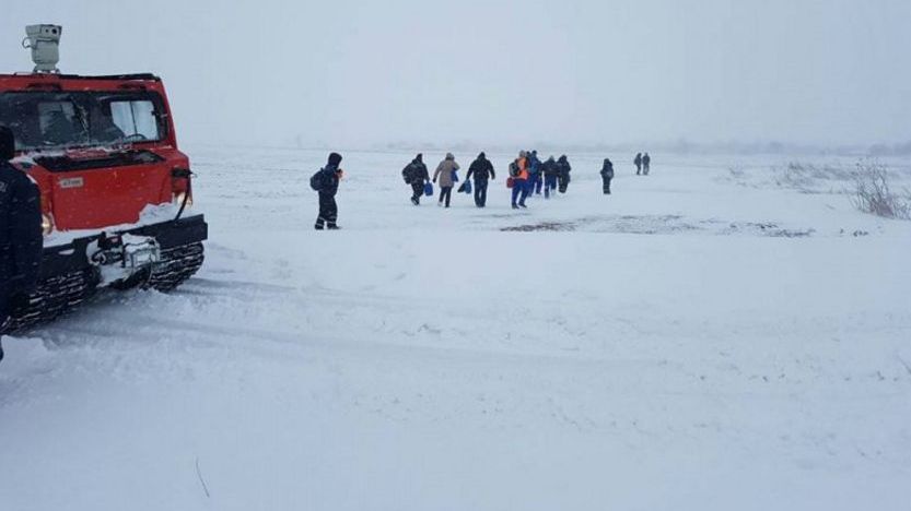 Intervenții dramatice pentru salvarea oamenilor înzăpeziți. Constanța, cel mai lovit județ