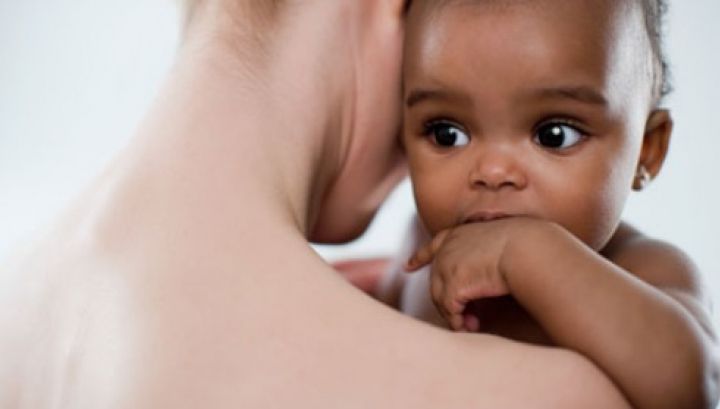 Copilul poate semăna cu primul partener sexual al mamei, chiar dacă e însărcinată cu altul! Motivul?