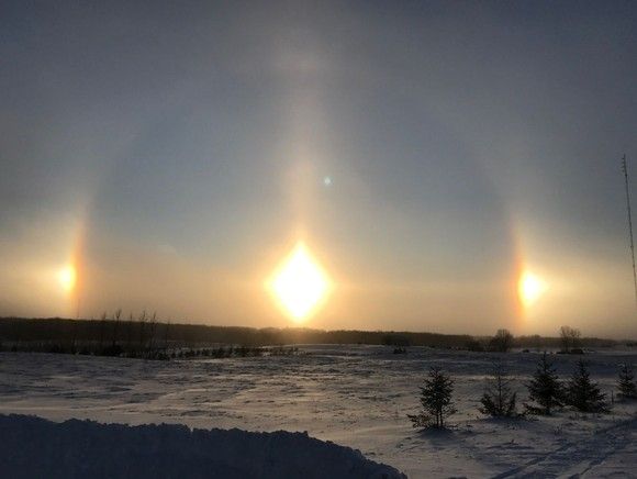 Apariţie IREALĂ pe cerul din Sankt-Petersburg! Localnicilor nu le-a venit să creadă ochilor ce văd 