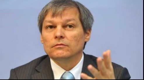 Dacian Cioloș critică reacția forțelor de ordine la protest. "S-a mers prea departe"