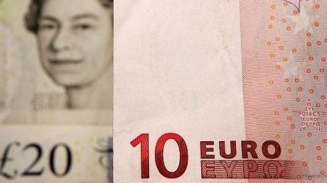 Undă de șoc pe piața valutară după decizia-surpriză privind Brexitul