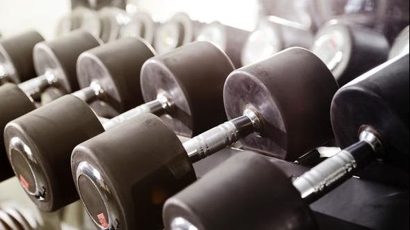 Trei cazuri active de CoVID-19 la un important lanț de săli de sport din Capitală 