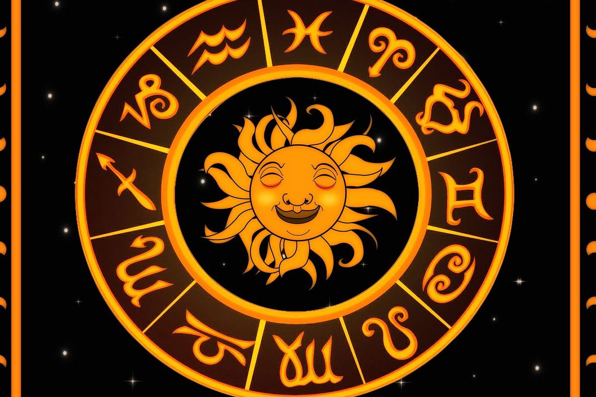 Horoscopul lunii februarie 2017. Nu toate zodiile au parte de romantism şi linişte în casă! Tensiuni