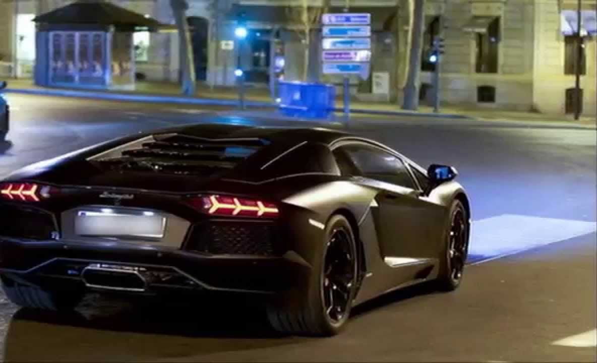 A tras Lamborghini-ul pe dreapta şi a chemat salvarea.ŞOC pentru medici când au văzut cine e şoferul