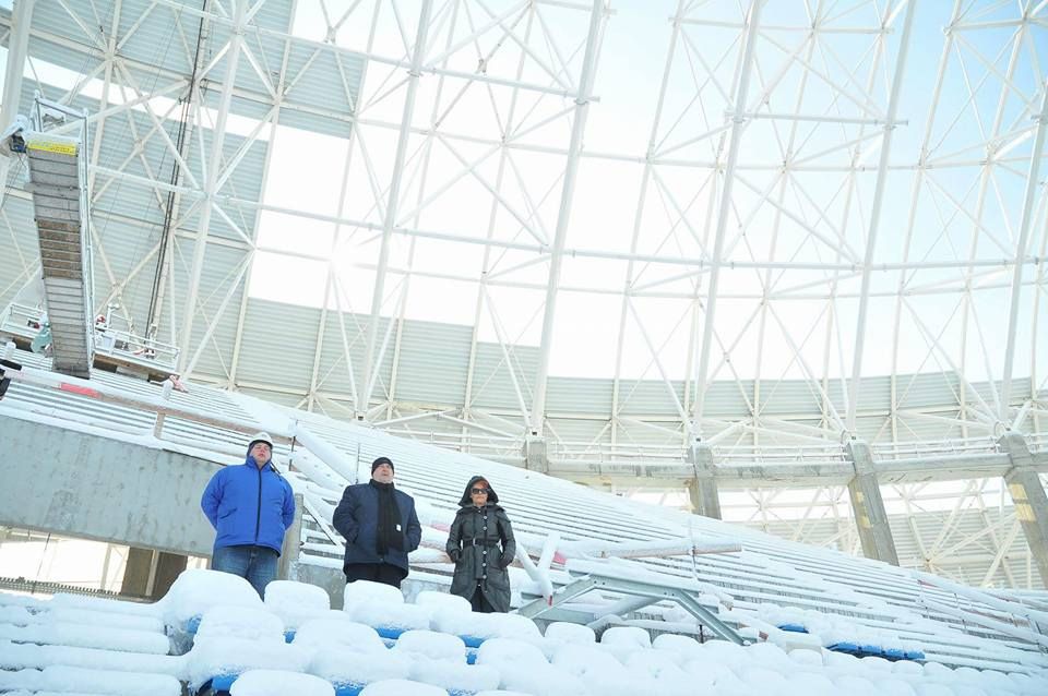 În plin cod de viscol, Lia Olguţa Vasilescu verifică construcţiile promise de PSD, nu cetăţenii 