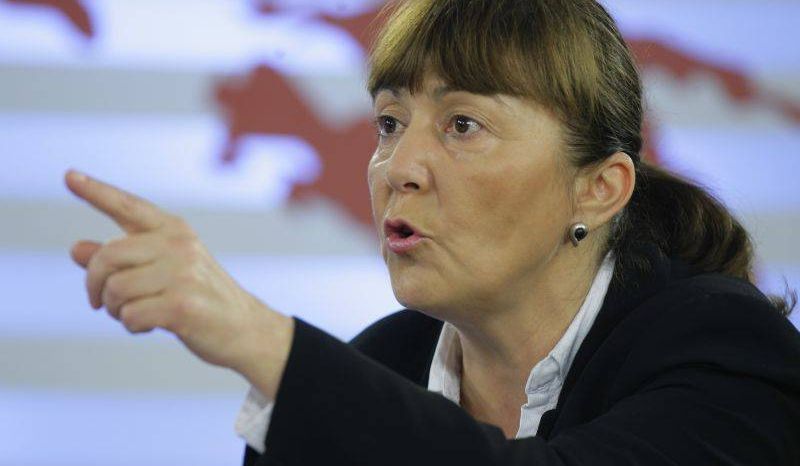 Monica Macovei, ministrul care a resetat Justiția la ordinul lui Soros, îl vrea pe Nicușor Dan la Cotroceni