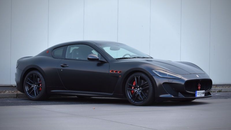 Maserati, scos la vânzare cu 120.000 €. Când au auzit cui i-a aparţinut, clienţii s-au înghesuit