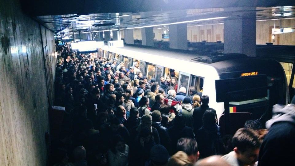 Circulaţie întreruptă la metrou, vineri dimineaţă