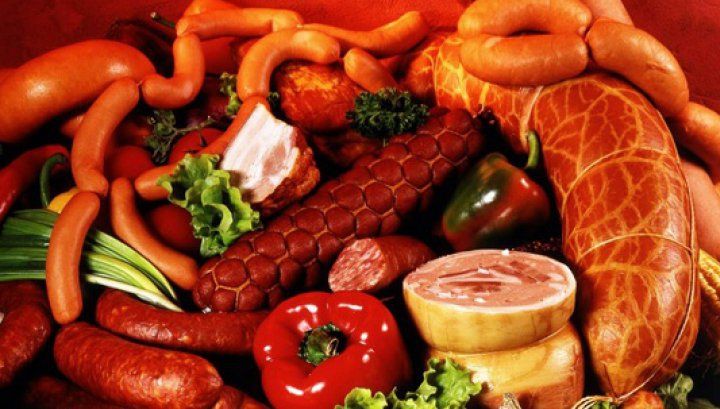 Ce se întâmplă când consumi zilnic mezeluri. Avertismentul nutriţioniştilor