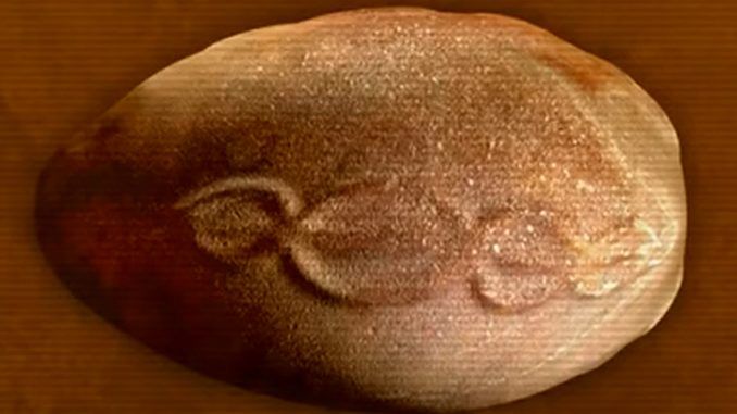 Au găsit din întâmplare un ou de 2 metri, vechi de 7.000 de ani. Ce MISTER inexplicabil ascunde 