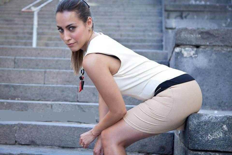 A promis să facă sex cu toţi cei care au votat NU la referendum. Acum a făcut primul tur prin Italia