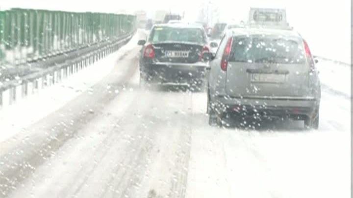 Zeci de români înzăpeziți în Bulgaria au ajuns în țară