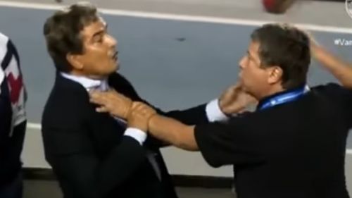 Doi selecţioneri s-au încăierat la finalul unui meci din Cupa Americii Centrale