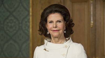 Incredibil! Una dintre cele mai iubite regine din lume susţine că este prietenă cu nişte..."fantome"