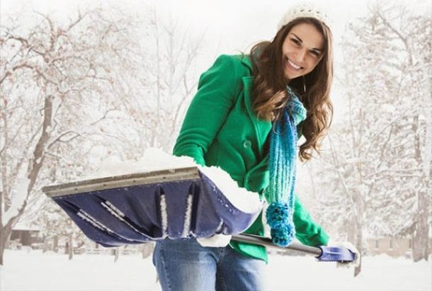 Cum să dai zăpada la o parte rapid, FĂRĂ LOPATĂ