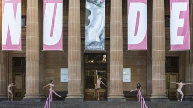 Premieră mondială! A fost organizat primul show în totalitate nud