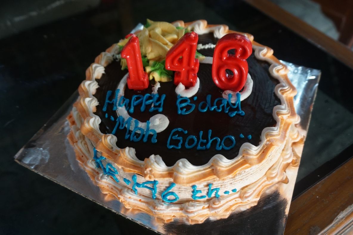 A fost descoperit cel mai bâtrân om din lume. Are 146 de ani şi trăieşte în Indonezia. Cum arată?