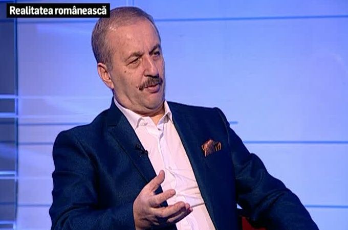 Beţia puterii, marele pericol care îl pândeşte pe Dragnea, crede Vasile Dîncu. Reacţia şefului PSD