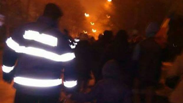 Postarea emoţionantă a unei mame pe Facebook: "Un jandarm mi-a ţinut copilul de mână şi..."