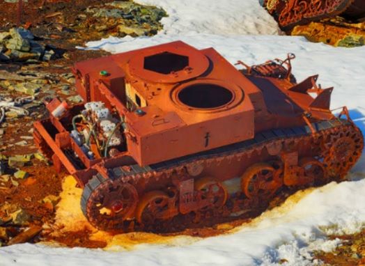 Au găsit TANCURI părăsite când au mers în expediţie în Antarctica. Ce era înăuntru i-a ŞOCAT