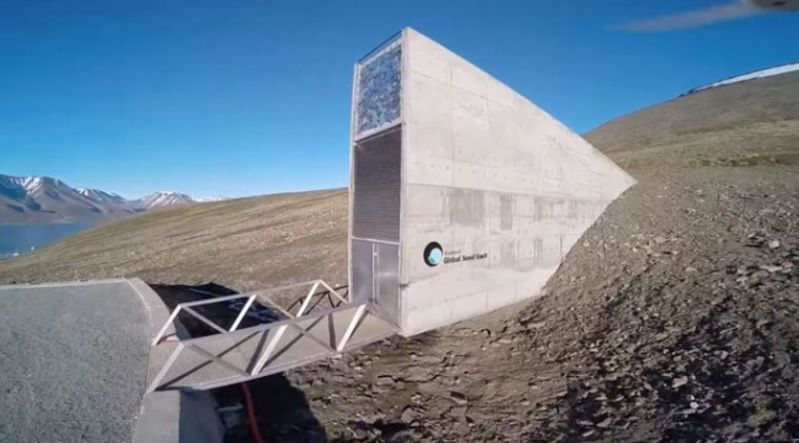 SURPRIZĂ. Au găsit un SEIF depozitat în pământ, lângă Polul Nord. Ce au ascuns în el liderii lumii