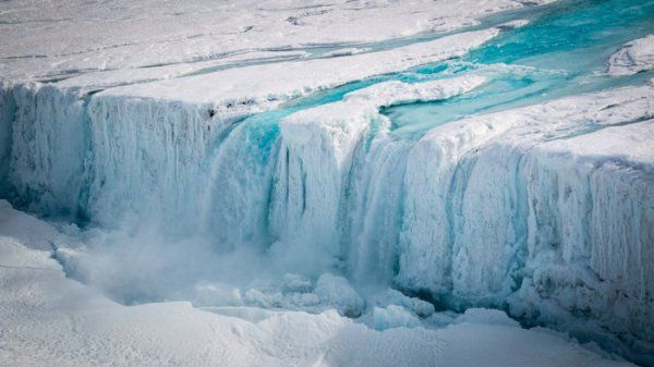 Antarctica se topește. Specialiștii în mediu avertizează că ne paște un dezastru