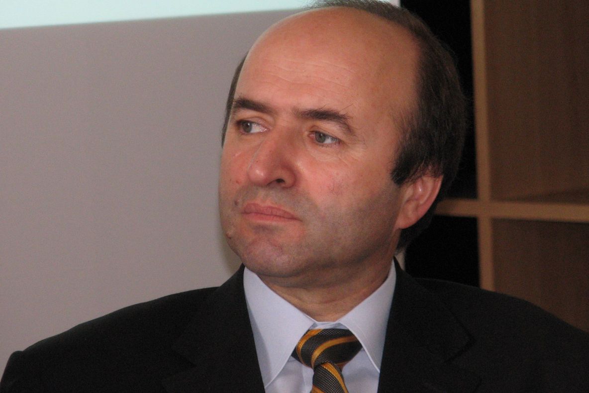 Tudorel Toader și-a preluat mandatul la M. Justiției: Vom pune legislația în acord cu deciziile CCR
